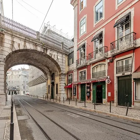 Cais Sodre Spacious Apartment