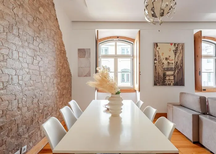 Cais Sodre Spacious * Лісабон